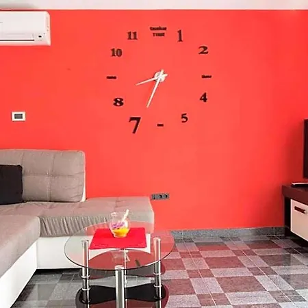 Hotel Nada